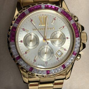 Michael Kors Everest Chronograph MK5871 Wrist Watch for Women Used